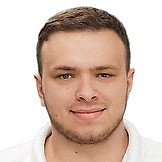 Врач Бабаев Антон Германович