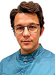 Врач Чичваров Артём Алексеевич